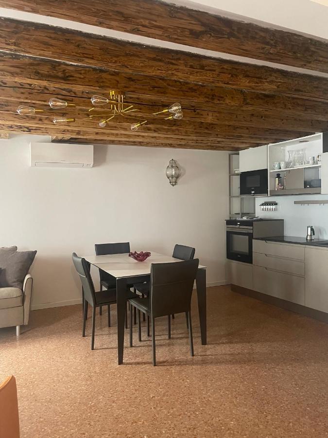 Ca' Ai Sospiri Appartement
